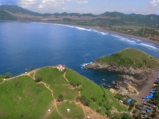 Pantai Payangan di Jember